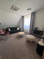 Apartments by Prague City Golf