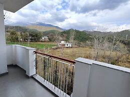 Goroomgo Bagora Heights Palampur