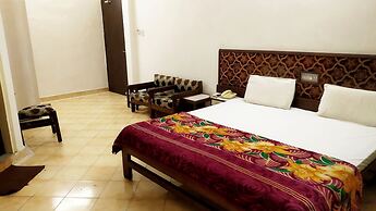 Goroomgo Hotel Amulya Shri Bhopal