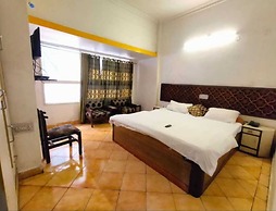 Goroomgo Hotel Amulya Shri Bhopal