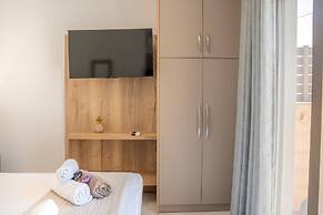 Villa Leandros With Pool & bbq