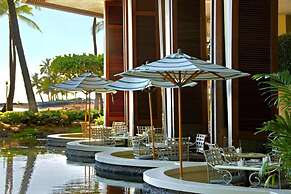 Room in Holiday House - Hgvc Hawaiian Village Resort & Spa, Hot Tub, P