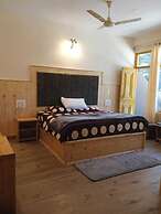 Goroomgo Turquoise lodge & cafe Kasol