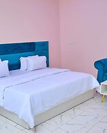 Grand Ambar Palace Hotel & Suites