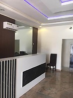 Grand Ambar Palace Hotel & Suites