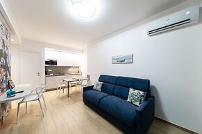 Morosini Modern Apartment by Wonderful Italy