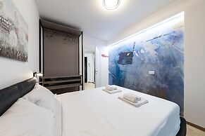 Morosini Modern Apartment by Wonderful Italy