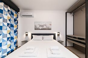 Morosini Modern Apartment by Wonderful Italy