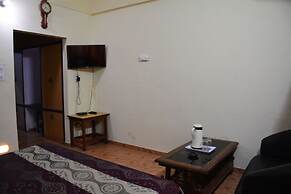 Mansarovar Hotel & Banquets