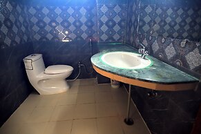 Mansarovar Hotel & Banquets