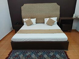 Mansarovar Hotel & Banquets