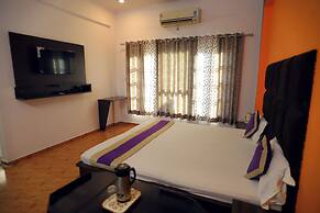 Mansarovar Hotel & Banquets