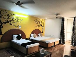 Mansarovar Hotel & Banquets