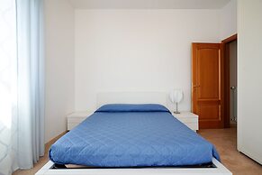 Appartamento a Torre Canne con Balcone