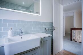 Rainbow Leap - 5 Bed Holiday Home - Saundersfoot