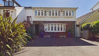 Rainbow Leap - 5 Bed Holiday Home - Saundersfoot