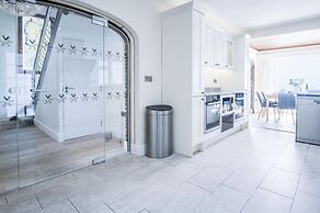 Rainbow Leap - 5 Bed Holiday Home - Saundersfoot