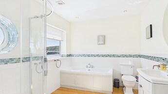 Rainbow Leap - 5 Bed Holiday Home - Saundersfoot