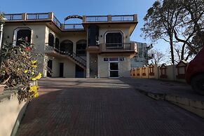 Goroomgo Adhya Inn Bhimtal