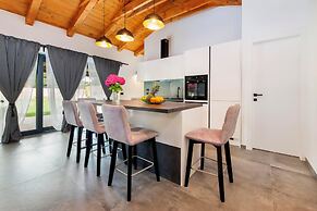 Holiday House La Gronda