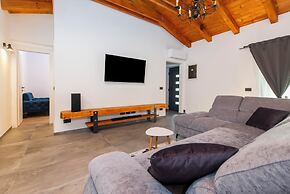 Holiday House La Gronda