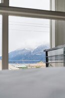 Lakefront Lux 2BR Symphony Of Comfort