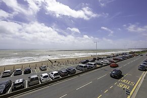 Beachfront Apartment With Sea View By My Getaways