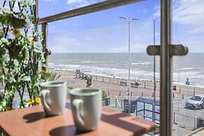 Beachfront Apartment With Sea View By My Getaways