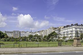 Beachfront Apartment With Sea View By My Getaways