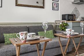 Beachfront Apartment With Sea View By My Getaways