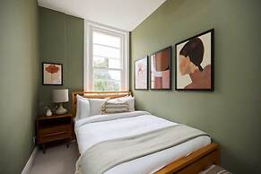 The Camden Hideout - Modish and Bright 2bdr Flat