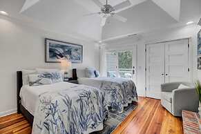 Fairway Dunes 2 by Wild Dunes, Luxury Home