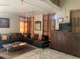 Goroomgo The Sojourn, Adharshila & Gulmohar Cottages Dharamsala