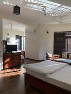 Goroomgo The Sojourn, Adharshila & Gulmohar Cottages Dharamsala