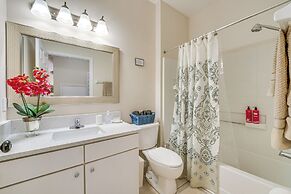 7 Mi to Disney: Kissimmee Poolside Paradise!