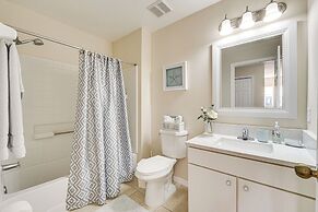 7 Mi to Disney: Kissimmee Poolside Paradise!