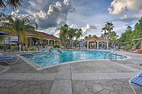 7 Mi to Disney: Kissimmee Poolside Paradise!