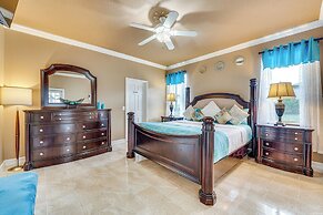 14 Mi to Disney: Spacious Home w/ Pool & Lanai!