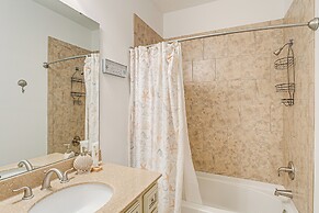 St Simons Island Haven: Screened Porch, Pond View!