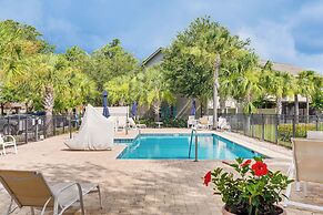 St Simons Island Haven: Screened Porch, Pond View!