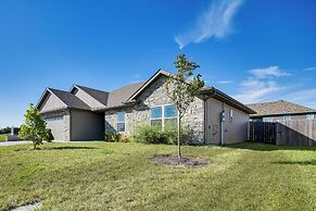 Columbia Home w/ Fenced Yard: Steps to Park!