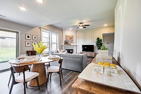 Steps to Park: Quiet Home w/ Yard in Columbia