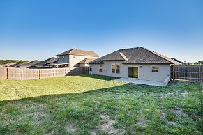 Steps to Park: Quiet Home w/ Yard in Columbia