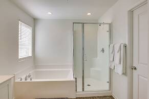 Coachella Home w/ Game Room & 1 PM Check-out