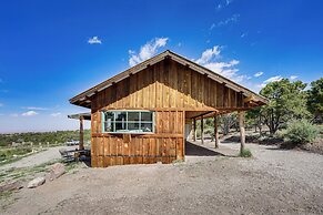 Sunset Cabin Near Moab w/ Stunning Views!