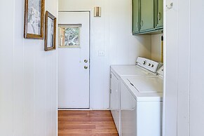 Sunset Cabin Near Moab w/ Stunning Views!