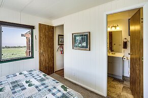 Sunset Cabin Near Moab w/ Stunning Views!