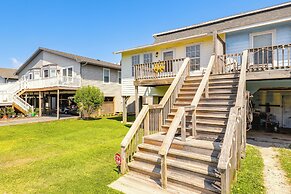 North Topsail Beach Townhome: Walk to the Beach!