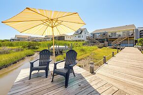 North Topsail Beach Townhome: Walk to the Beach!