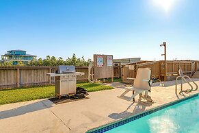 Beachfront Views: Breezy Port Aransas Condo!